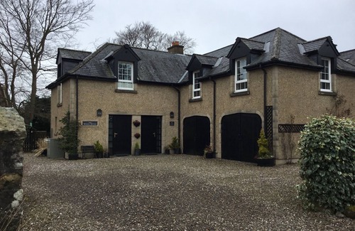 Cleish Apartment | Apartment in the grounds of a country house with indoor hot tub