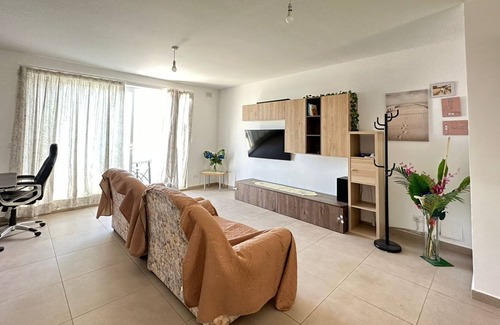 Tal-Ghoqod Apartment | Apartment in the heart of Malta! Accommodating perfect for everyone.