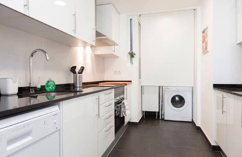 La Ribera Condo | Apartment in the heart of Barcelona, Trafalgar-Urquinaona square