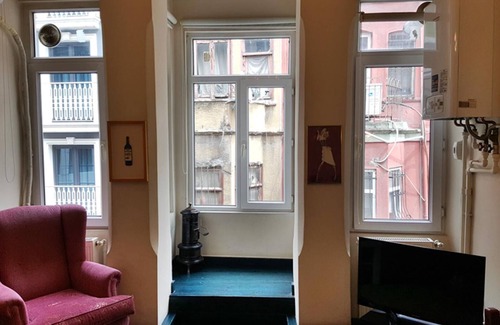 Taksim Apartment | Apartment in the Heart of the City 4