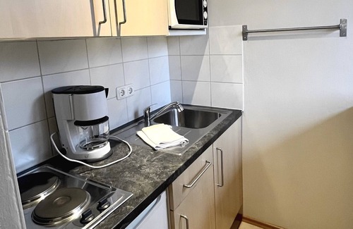 Abwinkl Apartment | Apartment in the immediate vicinity of the lake with Swiss stone pine bed, newly renovated and balcony
