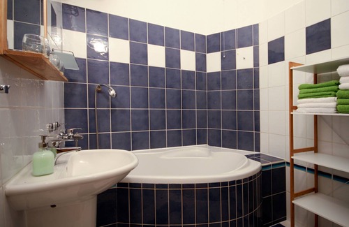 Pilsen Apartment | Apartment in the only "high-rise" in Pilsen