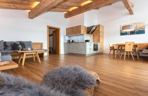 Unken House | Apartment in Unken with Wi-Fi and parking