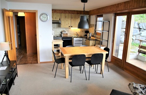 Sion Apartment | Apartment in Veysonnaz near Cable Car