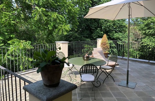 Bussolino House | Apartment in Villa del 700 in Turin with Terrace and Garden
