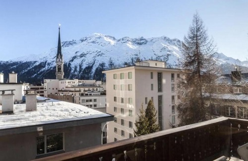 St. Moritz Apartment | Apartment in villa in the heart of Sankt Moritz-Dorf