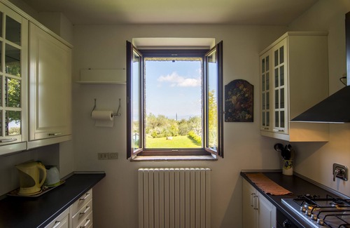 Torgiano Apartment | Apartment in villa with a stunning views of Assisi and the Umbrian valley