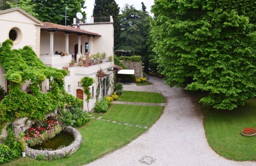 Florence Villa | Apartment in villa with garden and view over Florence