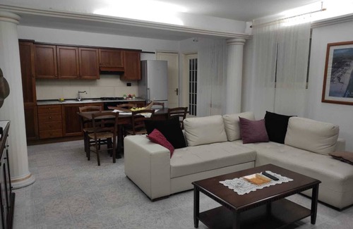 Coste House | apartment in villa with swimming pool
