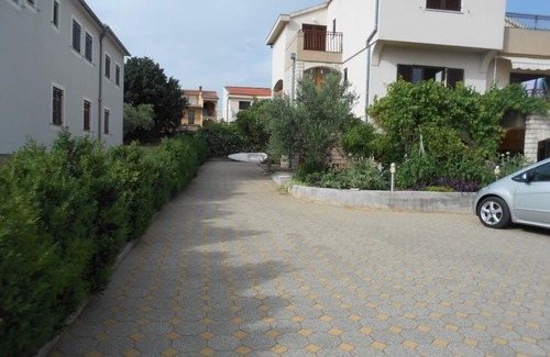 Srima Apartment | Apartment in Vodice with Terrace, Air condition, WIFI, Washing machine (3420-1)