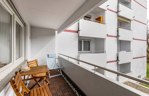 Reutlingen Apartment | Apartment 'In Zentraler Lage' with Balcony and Wi-Fi