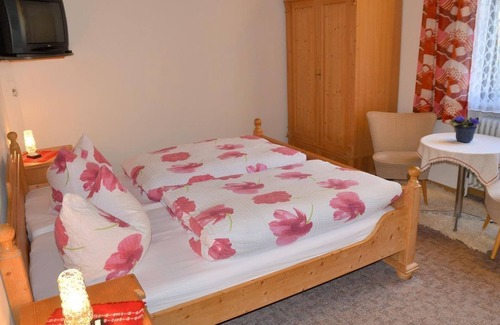 Warmensteinach Bed & Breakfast | Apartment Ines - Pension Mausbachtal