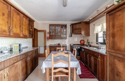 Ponte da Barca Apartment | Apartment 'Inferior' with Mountain View, Shared Garden and Wi-Fi