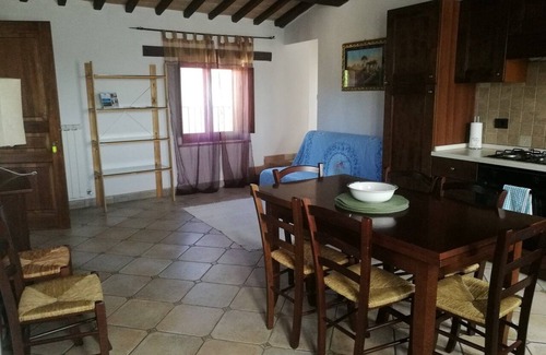 Fratta Apartment | Apartment Iris 3 Bedrooms,2 Bath, Living Room 10 Pax