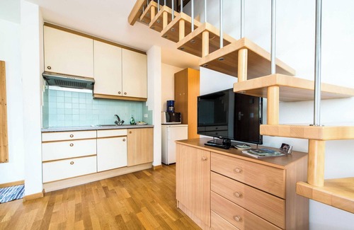 Caminata di Tures Apartment | Apartment "Issingerhof 3" with Mountain View, Balcony & Wi-Fi