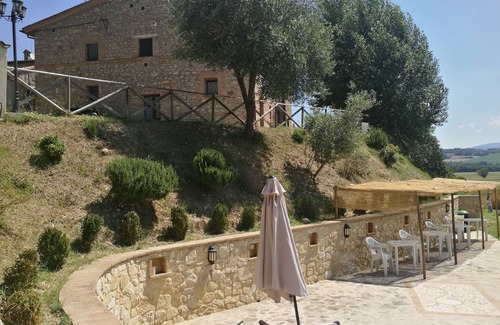 Fratta Apartment | Apartment Iris 3 Bedrooms,2 Bath, Living Room 10 Pax
