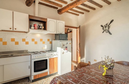San Marcello Piteglio Apartment | Apartment 'Casa Claire' with Mountain View, Private Terrace and Private Garden