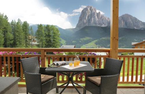 Santa Cristina Val Gardena Apartment | Apartments La Mana