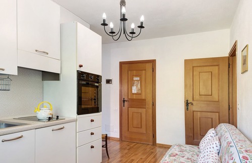Santo Stefano dʼAveto Apartment | Apartment "Agriturismo La Casa sul Poggio - Maggiorasca" with Private Terrace, Shared Pool
