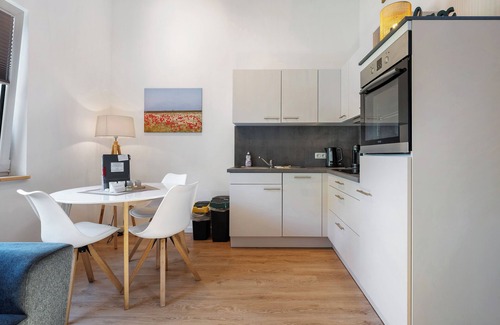 Lohe-Rickelshof Apartment | Apartment 'Junge 2' with Wi-Fi