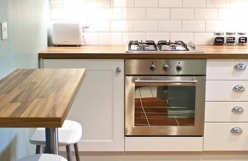 Quidhampton Apartment | Apartment Just Minutes from Salisbury & Stonehenge with Countryside Views