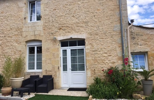 Bois House | Apartment - king size bed - for tourists or spa guests