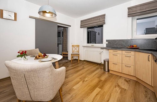 Obermaiselstein Apartment | Apartment Kircher | Morning sun | Mountain view I Contemporary comfort | WLan
