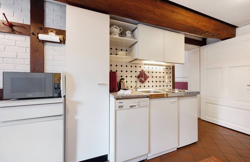 Klintum Apartment | Apartment 'Kleine Ferienwohnung' with Shared Terrace, Shared Garden and Wi-Fi