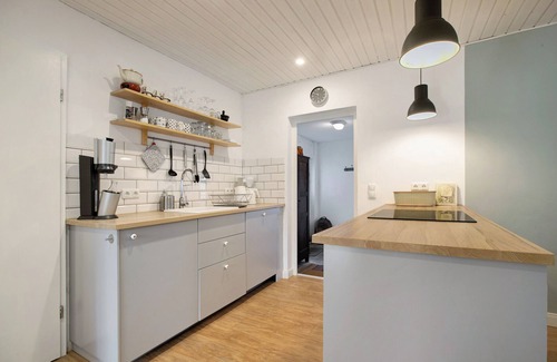 Oesterwurth Apartment | Apartment 'Kleine Heimat' with Private Terrace, Private Garden and Wi-Fi