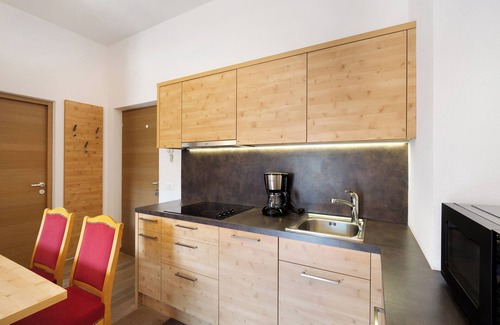 Valdaora di Mezzo Apartment | Apartment 'Kriendl Nr 4' with Mountain View, Private Terrace and Wi-Fi