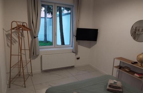 Leffe Apartment | Apartment l'Anil Garden Private Parking