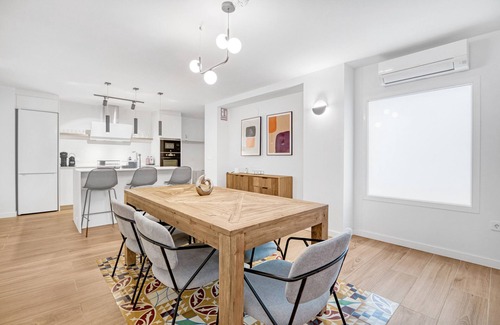 Gandia Apartment | Apartment "La Iaia Maria Gandia" with Balcony & Wi-Fi