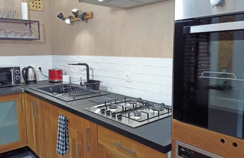 Bonneville Apartment | Apartment 'La Lisière T2' with Mountain View, Shared Garden and Wi-Fi