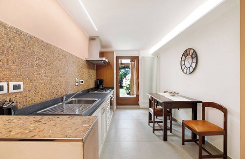 Cors Apartment | Apartment 'La Maison De Amelie - Josephine 1' with Mountain View, Private Garden and Wi-Fi