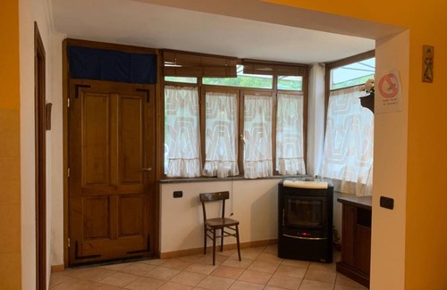Macchino Apartment | Apartment "La Poiana" with Mountain View, Shared Pool & Wi-Fi