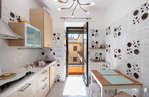 Olginate Apartment | Apartment 'La Terrazza Di Basilio' with Lake View, Balcony and Wi-Fi