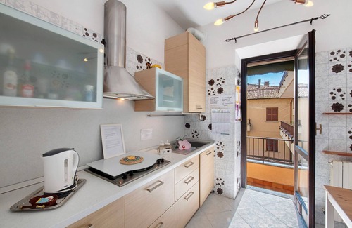 Olginate Apartment | Apartment 'La Terrazza Di Basilio' with Lake View, Balcony and Wi-Fi