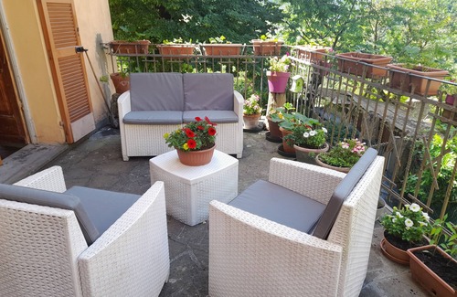 Compiano Apartment | Apartment 'La Vista Sul Castello' with Mountain View, Wi-Fi and Air Conditioning