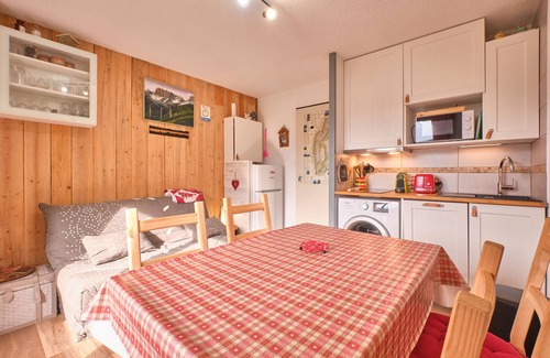 Gresse-en-Vercors Apartment | Apartment 'Le Serpaton' with Mountain View and Balcony