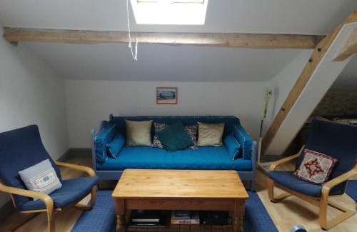 Saint-Antoine-Cumond Apartment | Apartment Le Buguet