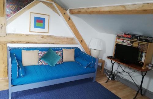 Saint-Antoine-Cumond Apartment | Apartment Le Buguet