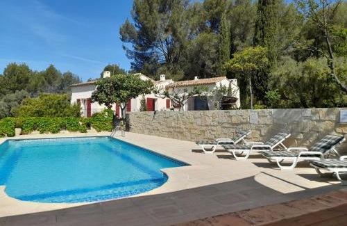 Le Castellet Apartment | Apartment Le Mas Line by Interhome