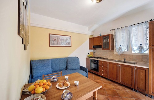 Torrazza Apartment | Apartment 'Le Mimose Bilo 4' with Pets Allowed and Mountain View