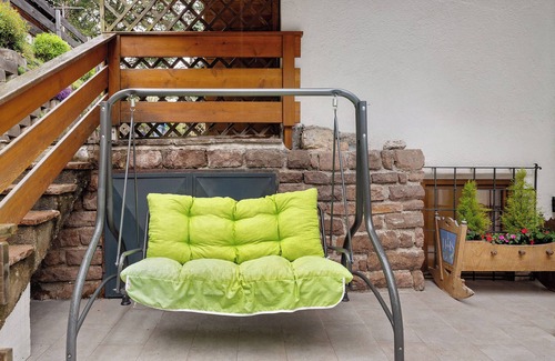 Tires Apartment | Apartment 'Leitner Miniwohnung' with Mountain View, Private Terrace and Wi-Fi