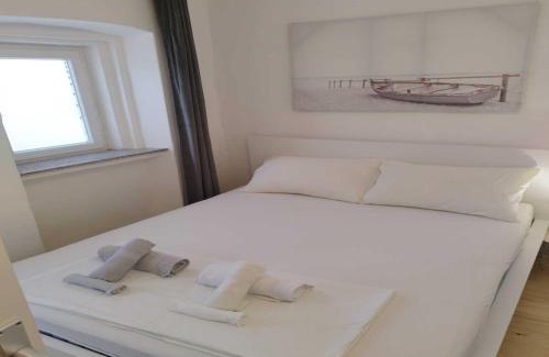 Povile Apartment | Apartment Leo Povile