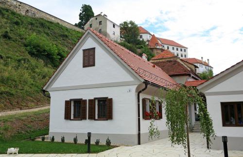 Ptuj Apartment | Apartment Little house