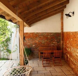Ptuj Apartment | Apartment Little house