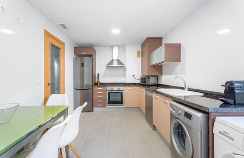 Llanera de Ranes Apartment | Apartment 'Llanera De Ranes' with Balcony and Air Conditioning