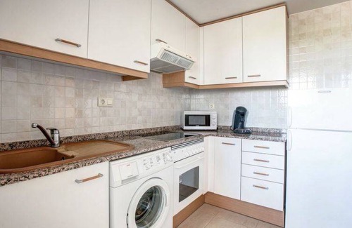 Denia Apartment | Apartment Los Sauces in Dénia - 6 persons, 3 bedrooms