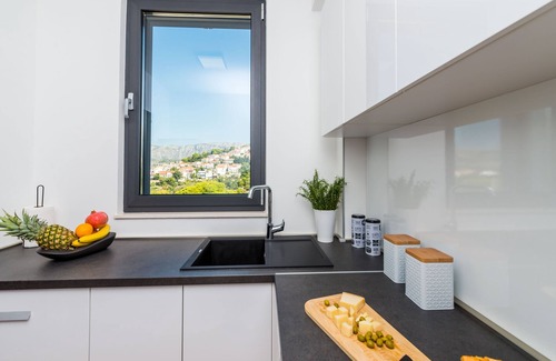 Gorica Apartment | Apartment LuNi - Three Bedroom Apartment with Balcony and City View